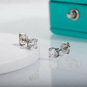 Classic 4.0mm Diamond Stud Earrings-Evani Naomi Jewelry