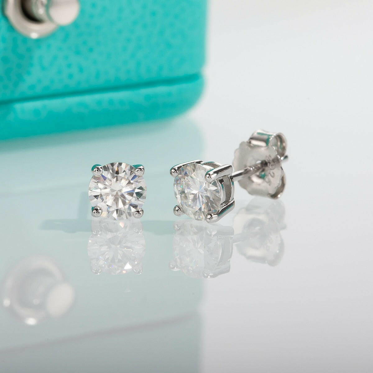 Classic 4.0mm Diamond Stud Earrings-Evani Naomi Jewelry