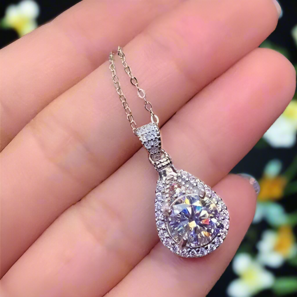 Classic 5.0 Ct Diamond Water Drop Pendant Necklace-Evani Naomi Jewelry