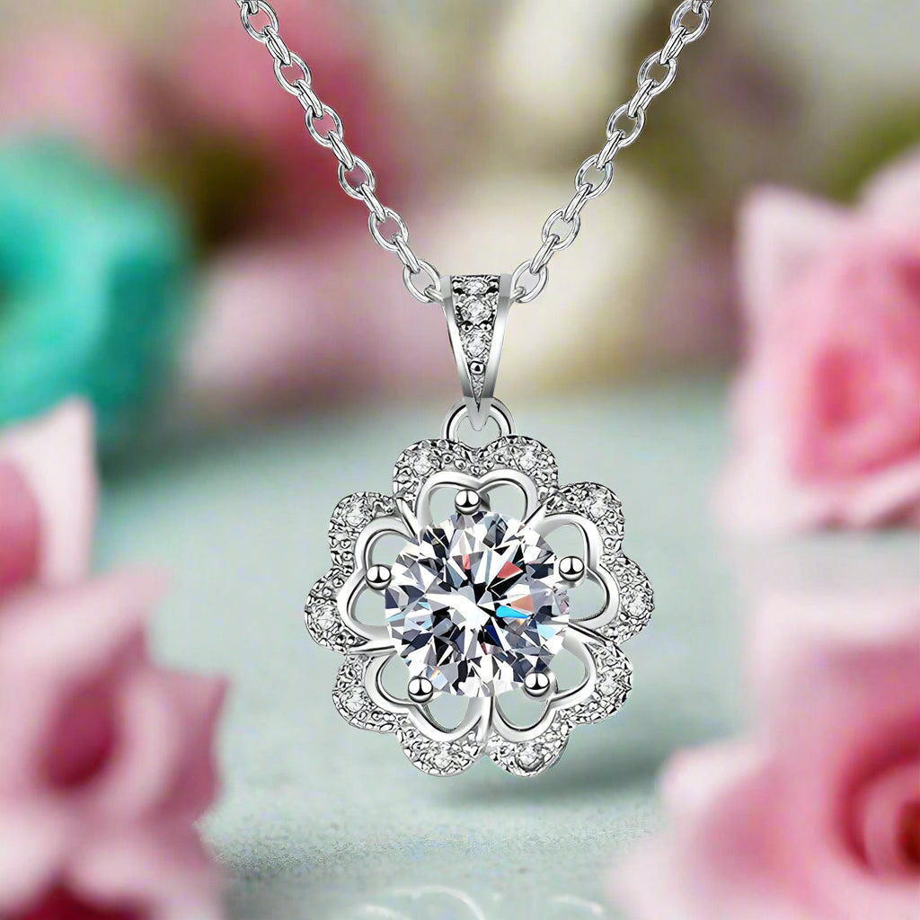 Classic Flower Shape Pendant Necklace with 1.0 Ct Diamond-Evani Naomi Jewelry