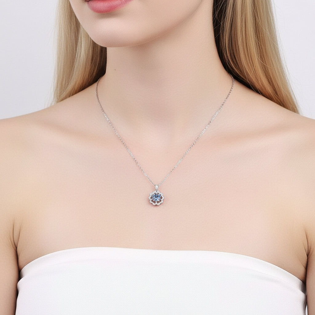 Classic Flower Shape Pendant Necklace with 1.0 Ct Diamond-Evani Jewelry