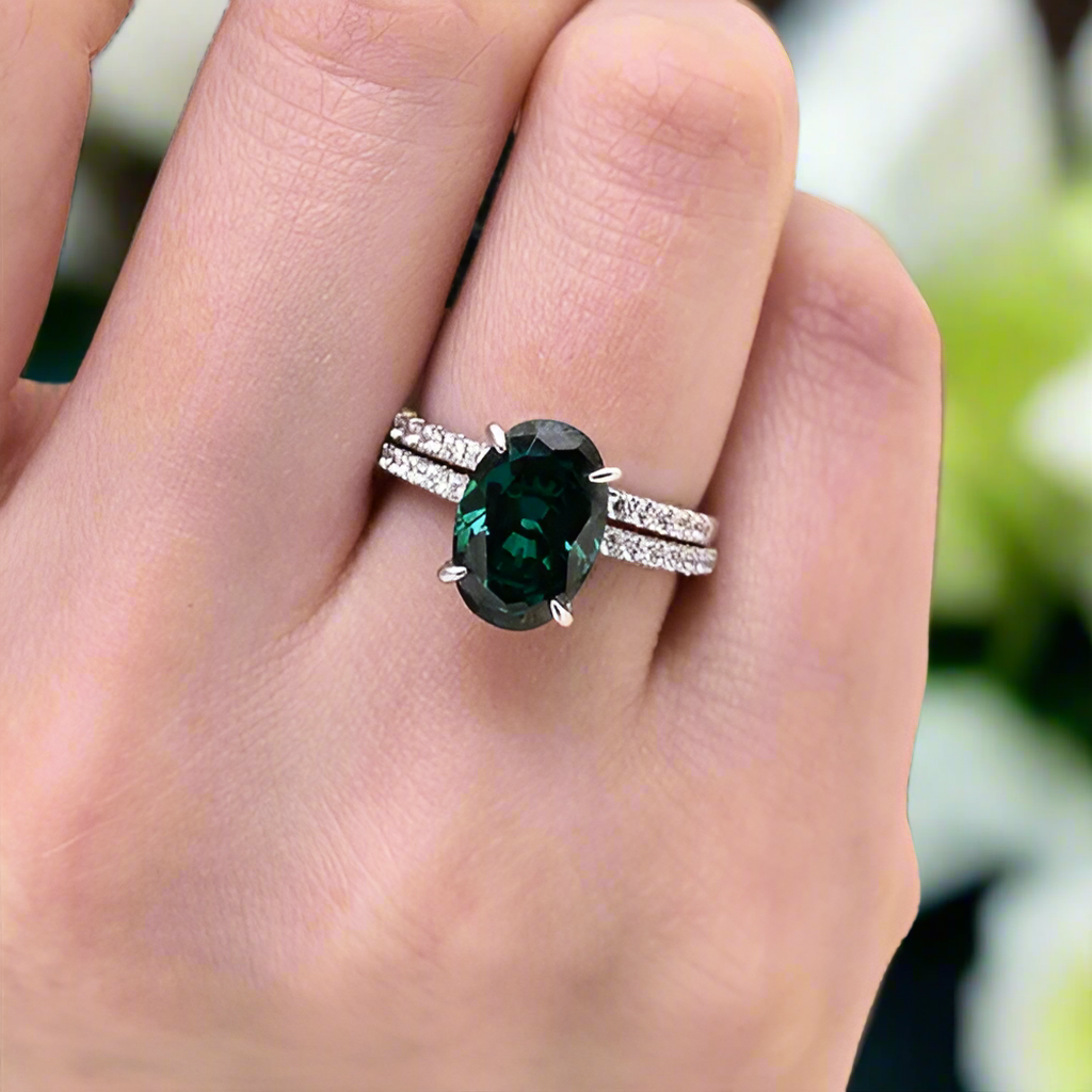 Classic Oval Cut 3.5ct Emerald Green Diamond Bridal Set-Evani Naomi Jewelry