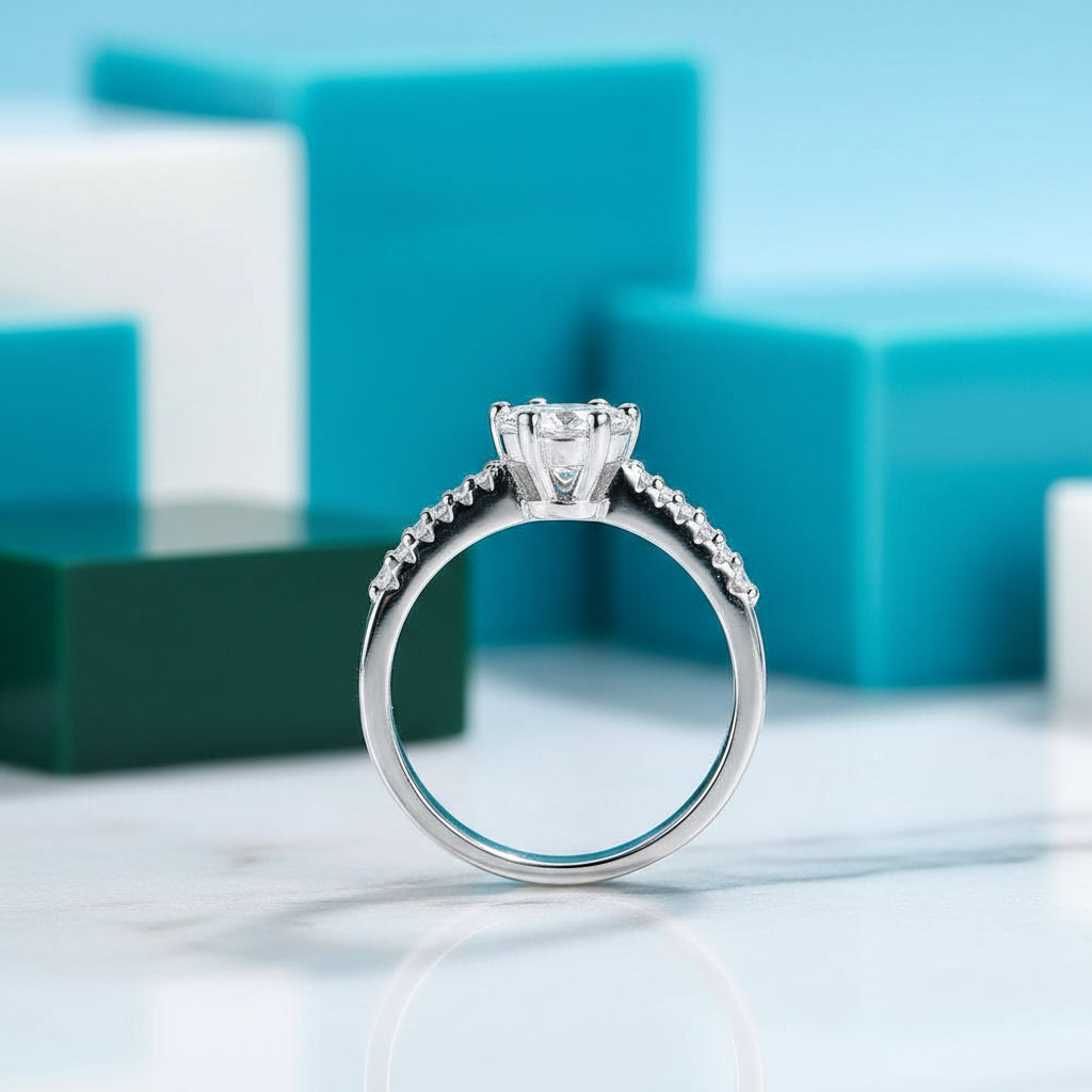 Classic Round Cut Diamond Engagement Ring-Evani Jewelry