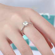 Elegant 1.0 Ct Princess Cut Diamond Solitaire Engagement Ring-Evani Naomi Jewelry