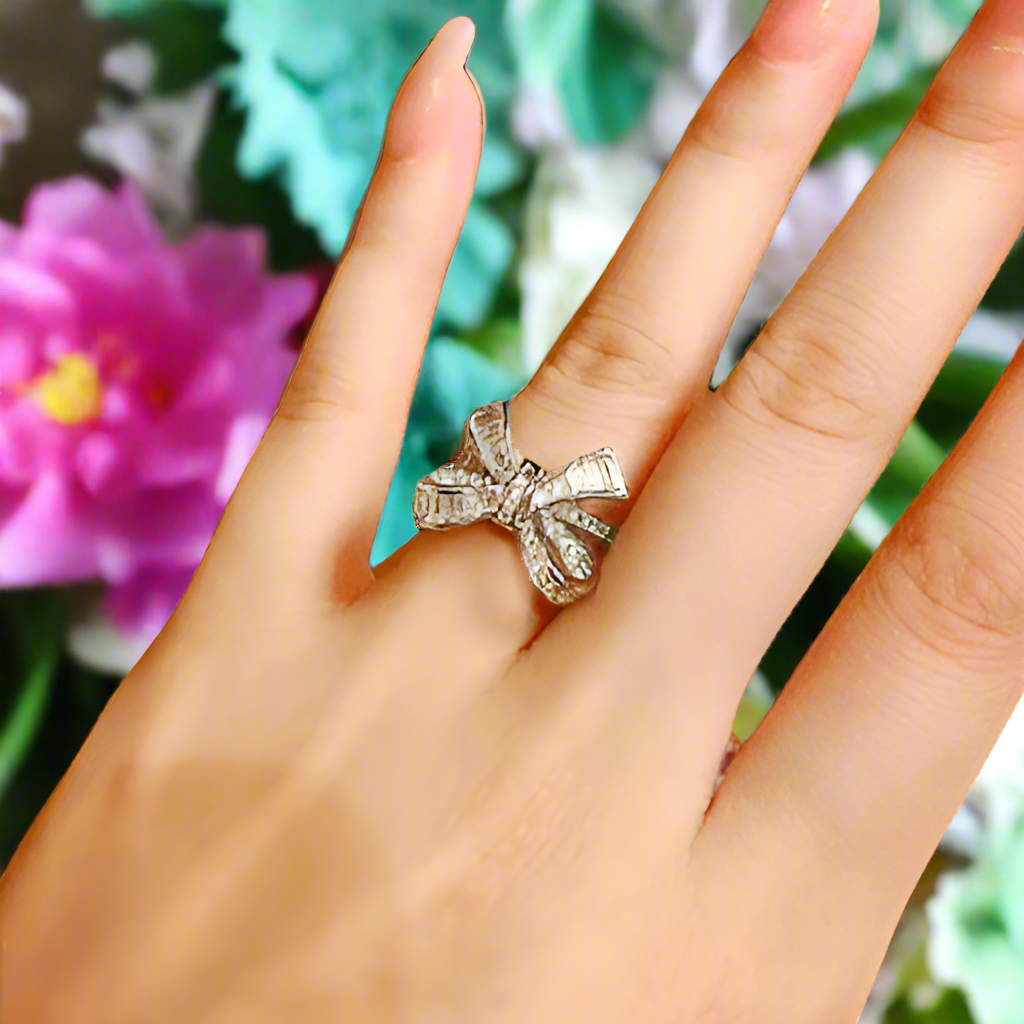 Elegant 1.0ct Bow-knot Design White Gold Engagement Ring-Evani Jewelry