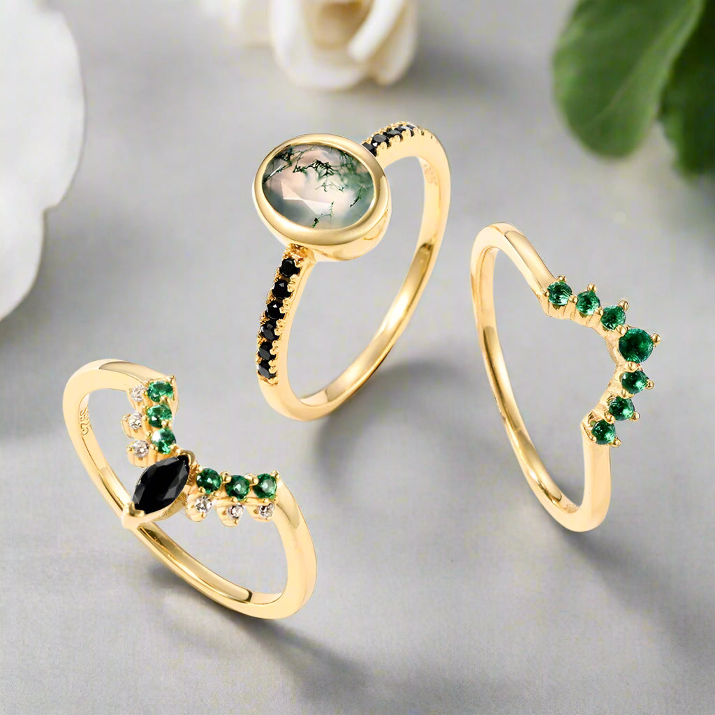 Emerald Dawn – Round-cut Moss Agate & Onyx Sunburst Ring-Evani Naomi Jewelry