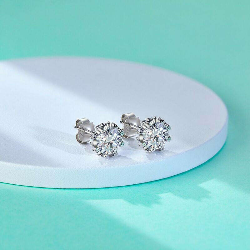 Gorgeous 1.0ct Diamond Flower Stud Earrings-Evani Naomi Jewelry