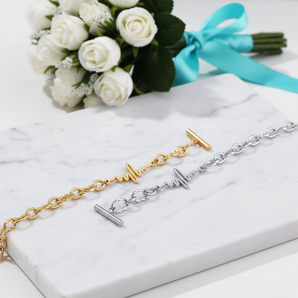 Gorgeous Wave & Twist Chain Bracelet