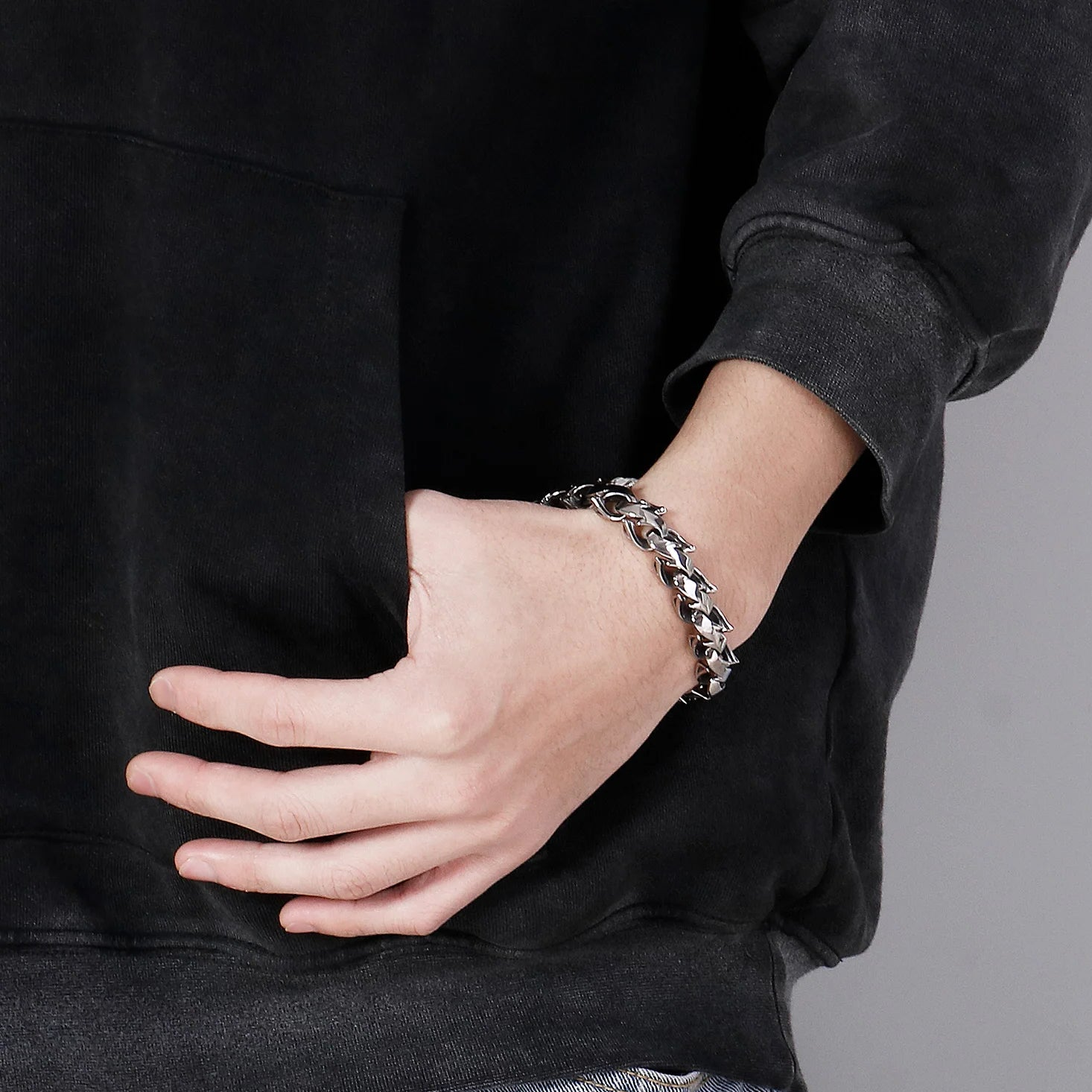 Polished Unique Link Chunky Chain Bracelet-Evani Jewelry