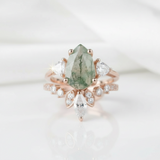 Forest's Cosmic Heart- Unique Natural Moss Agate Vintage Cluster Wedding Ring Set