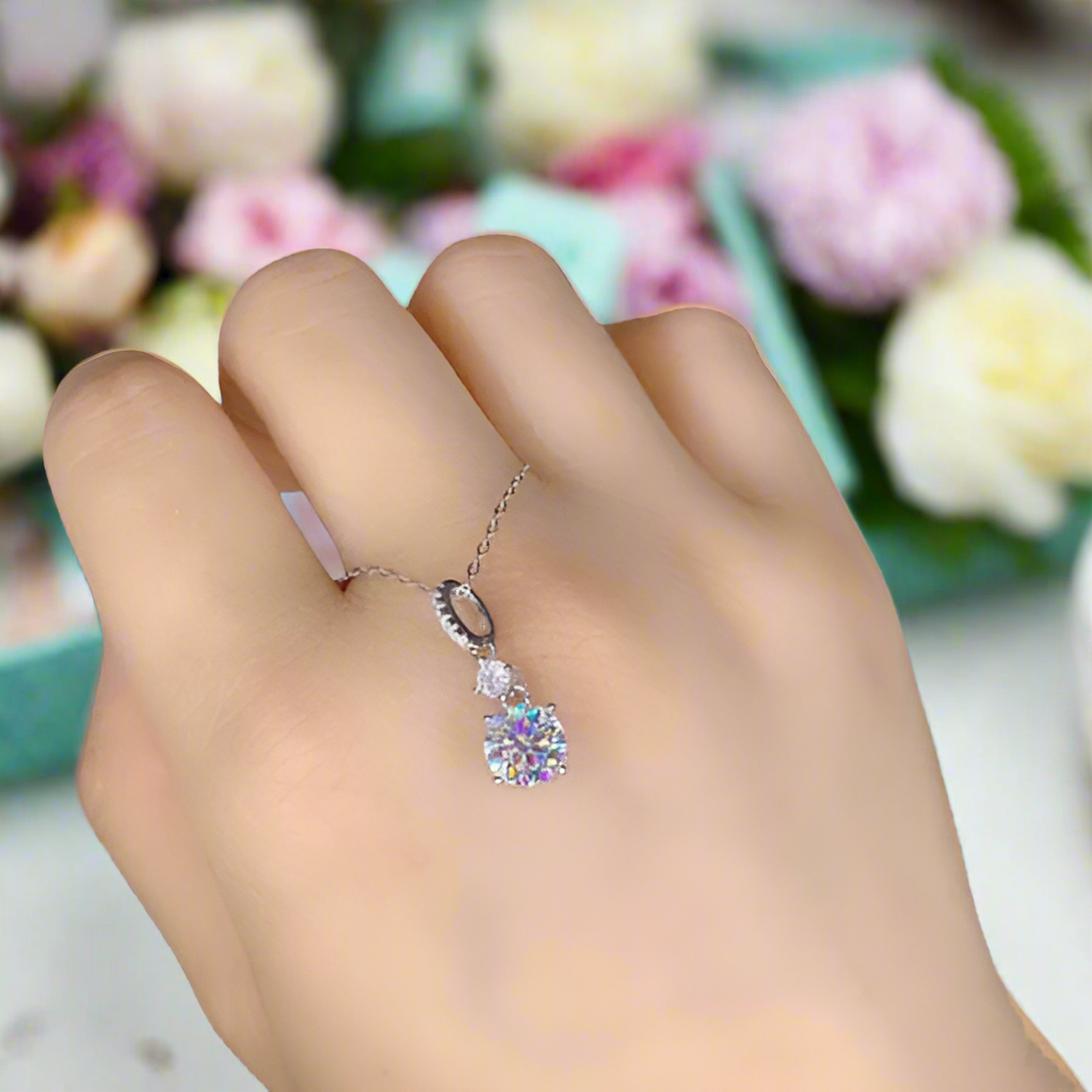 Round Cut 1.0 Ct Diamond Pendant Necklace-Evani Naomi Jewelry