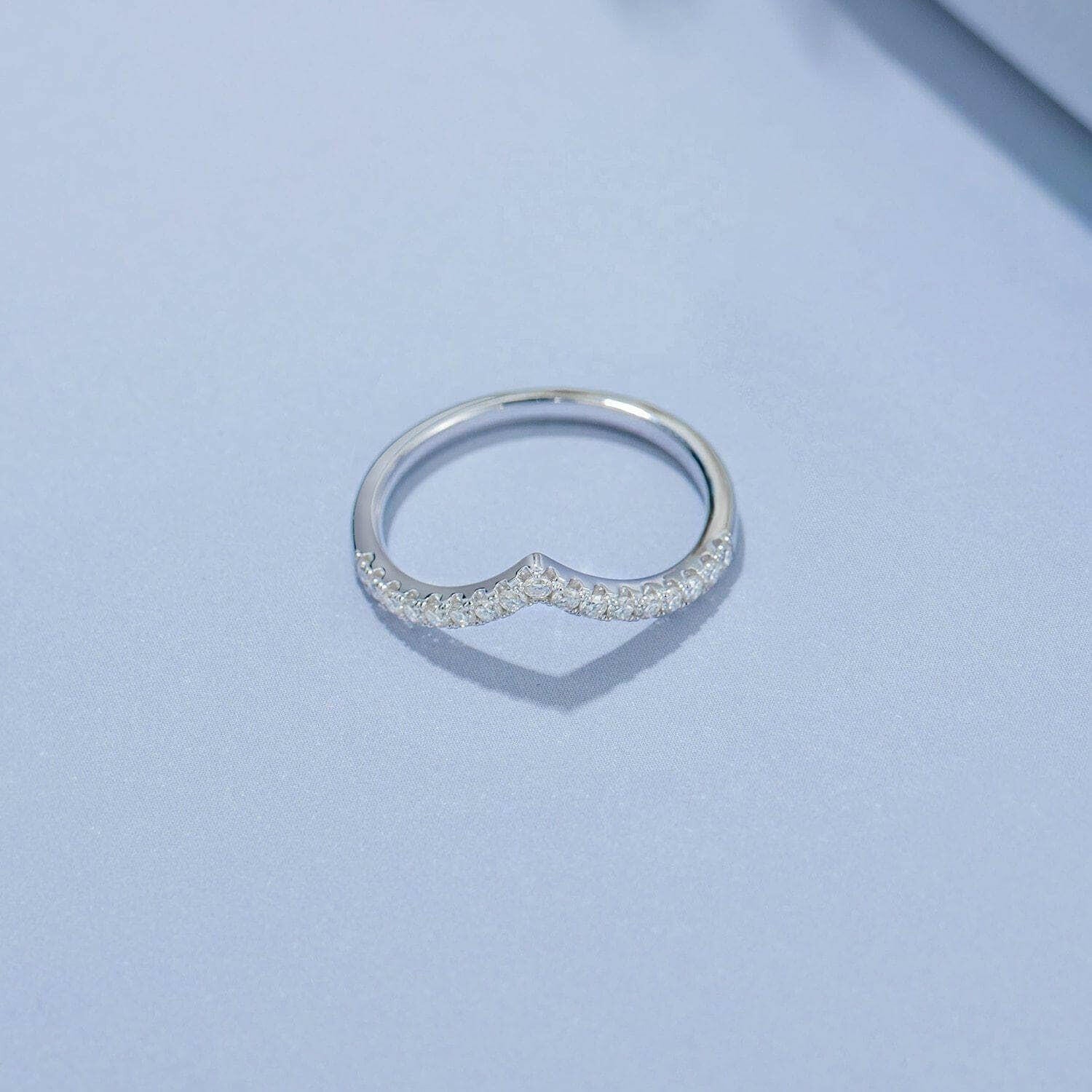 Round Cut Diamond Wedding Band-Evani Naomi Jewelry