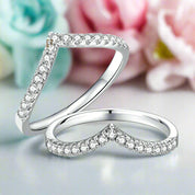 Round Cut Diamond Wedding Band-Evani Naomi Jewelry