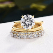 Round Cut Diamonds Yellow Gold Bridal Ring Set-Evani Naomi Jewelry