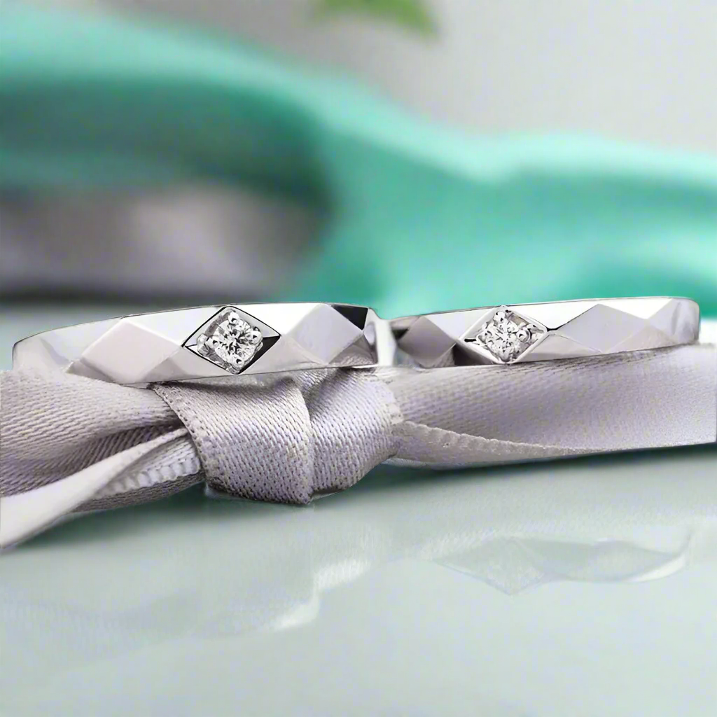 Round Cut Moissanite 14K White Gold Rhombus Wedding Band-Evani Naomi Jewelry