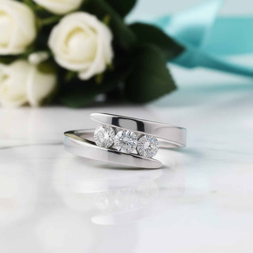 Round Cut Three Stones Diamond Engagement Ring-Evani Jewelry