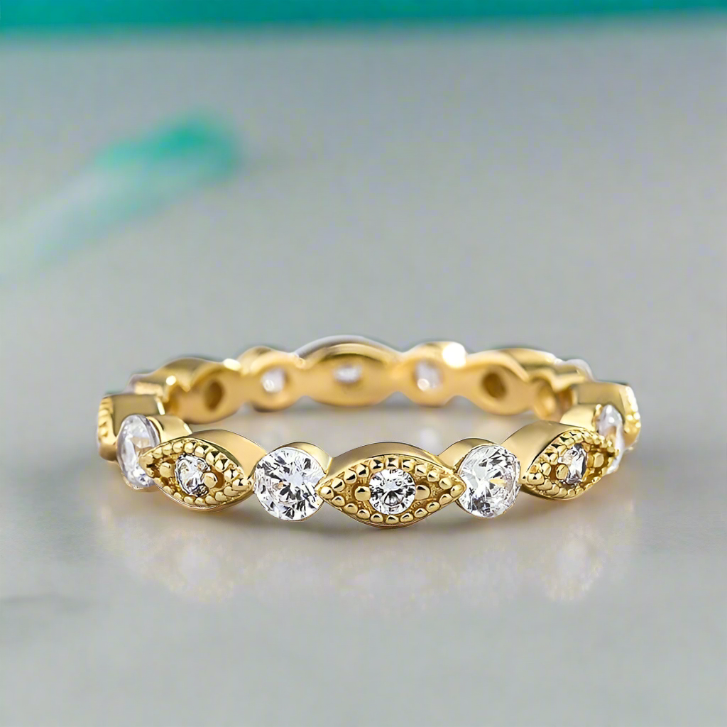 Round Cut Vintage Design Women's Wedding Band-Evani Naomi Jewelry