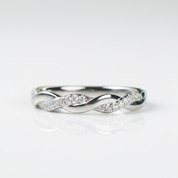 Round Diamond Option Stackable Twist Wedding Band - Evani Naomi Jewelry