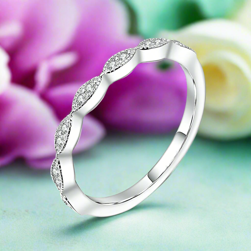 Scalloped Round Diamond Stackable Wedding Band-Evani Naomi Jewelry