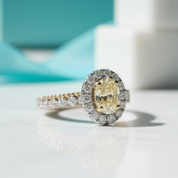 18K White Gold Engagement Ring with 0.5 Ct Natural Diamond Topaz Birthstone