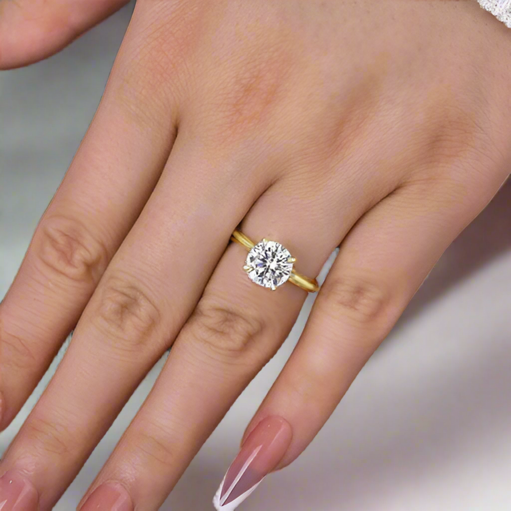 Simple Round Cut 3.5ct 4 Prong Solitaire Engagement Ring-Evani Naomi Jewelry