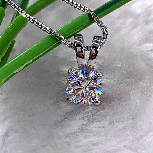 Solid 18K Gold 5.0 Ct Round Diamond Necklace-Evani Naomi Jewelry