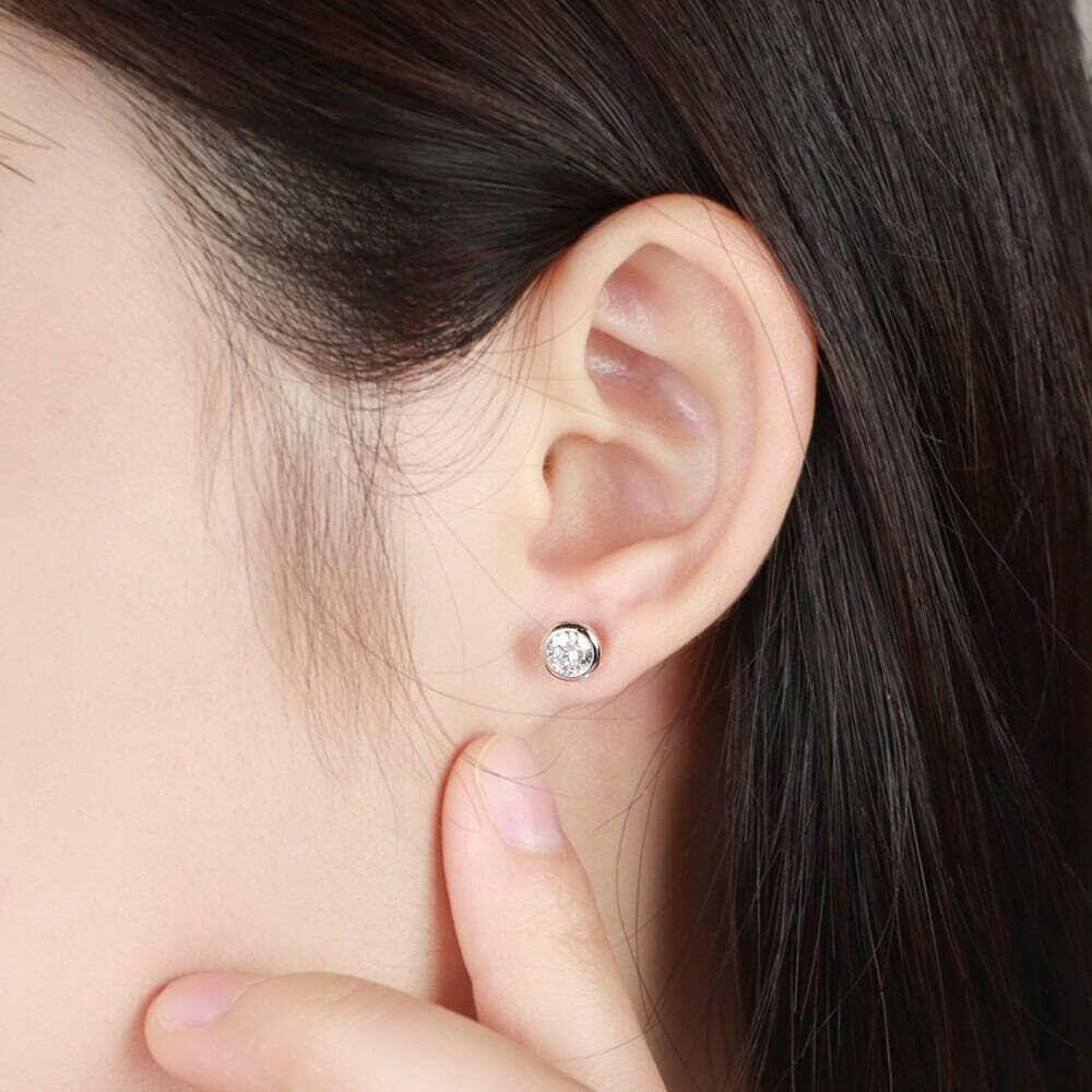 Solid 18k White Gold Diamond Stud Earrings-Evani Naomi Jewelry
