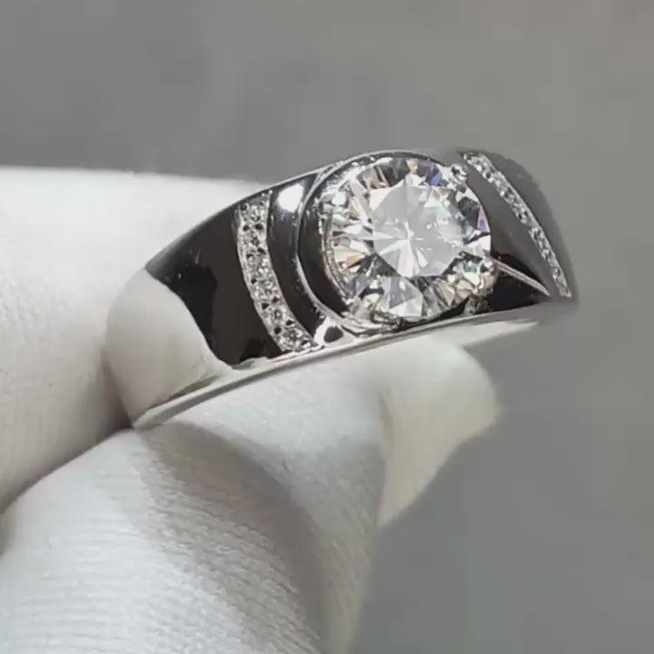 Round Cut 1.0 Ct Diamond Mens Ring
