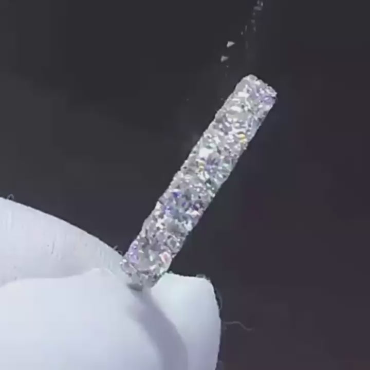 0.1 Ct Round Diamond Real Platinum Wedding Band