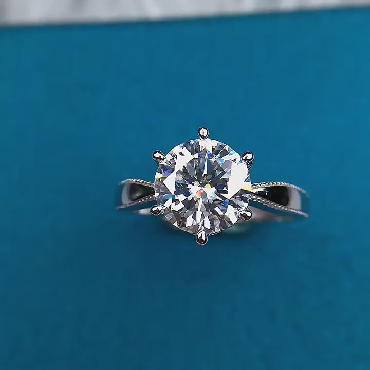 2.0 Ct Round Diamond Engagement Ring