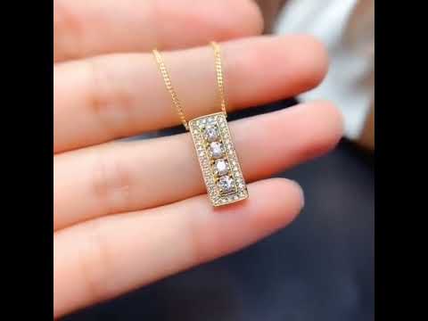 Round Cut Diamond Classic Pendant Necklace