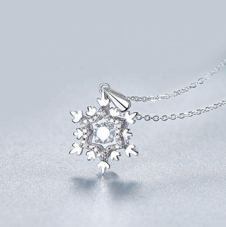 0.5 ct Snowflake Shaped Diamond Necklace-Evani Naomi Jewelry