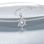 0.5 ct Snowflake Shaped Diamond Necklace-Evani Naomi Jewelry
