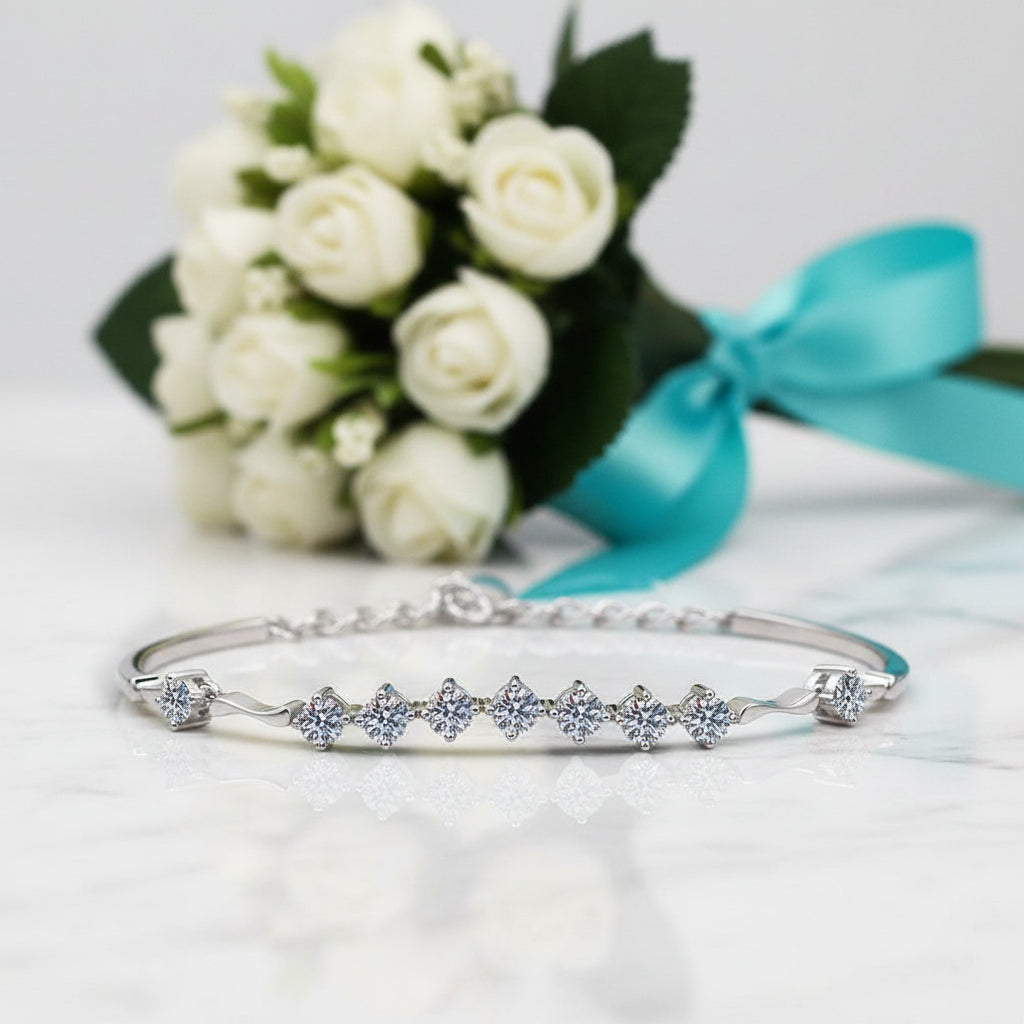 1.35 ct Nine Round Diamond Option Bracelet
