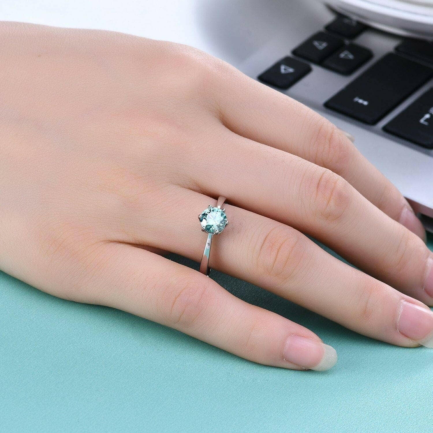 Classic 1.00 ct Round Diamond Solitaire Engagement Ring-Evani Naomi Jewelry