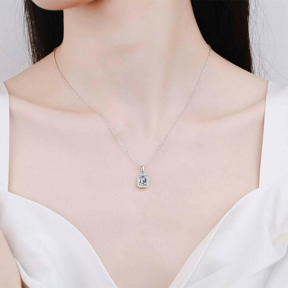 Emerald-cut 1.0 ct Diamond Clavicle Chain Necklace-Evani Naomi Jewelry