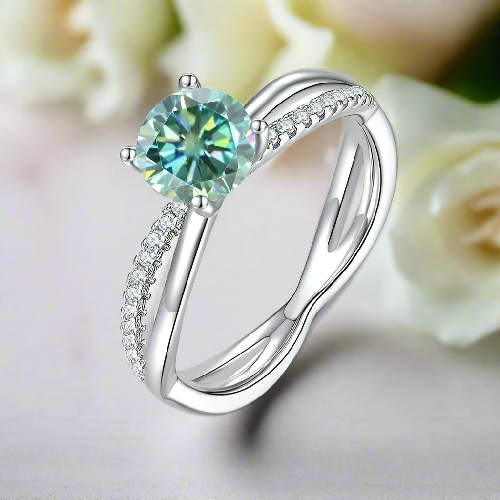 Round-cut 1.00 ct Green Diamond Split Shank Engagement Ring-Evani Naomi Jewelry