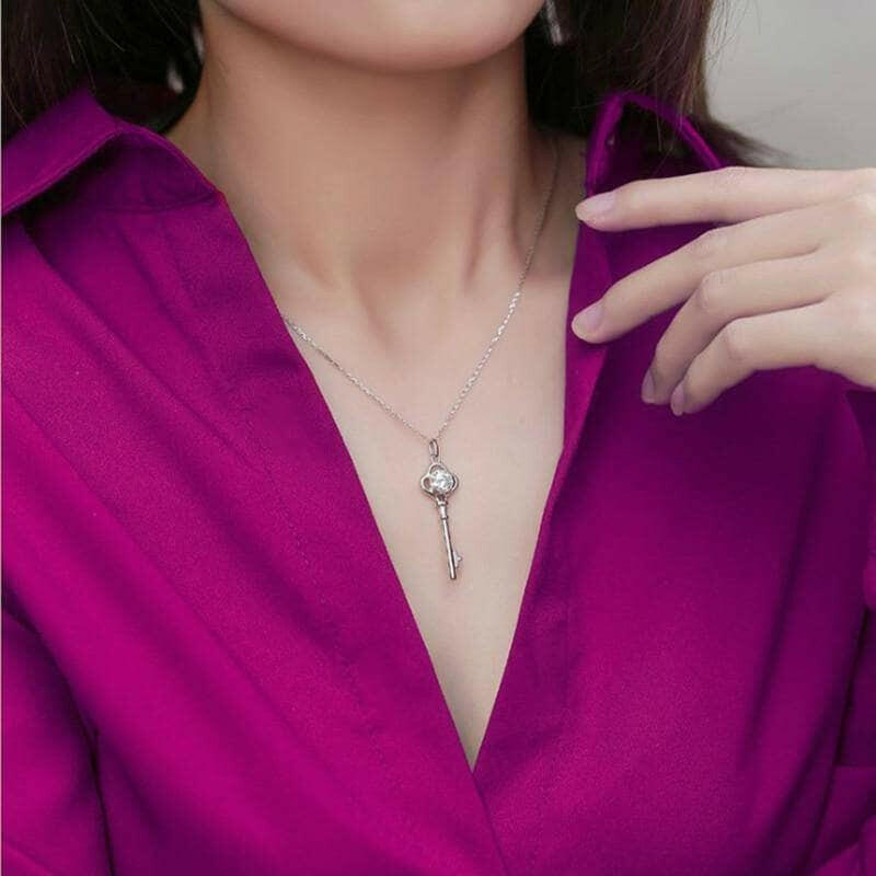 Twinkle 1.0 ct Diamond Necklace with Key Shaped Pendant-Evani Naomi Jewelry